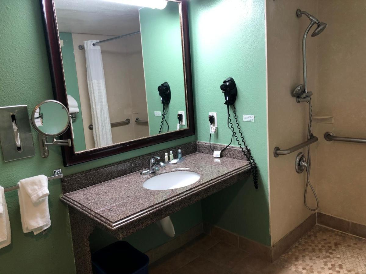 Quality Inn Hemet - San Jacinto Екстериор снимка