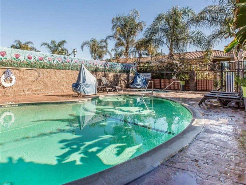 Quality Inn Hemet - San Jacinto Екстериор снимка